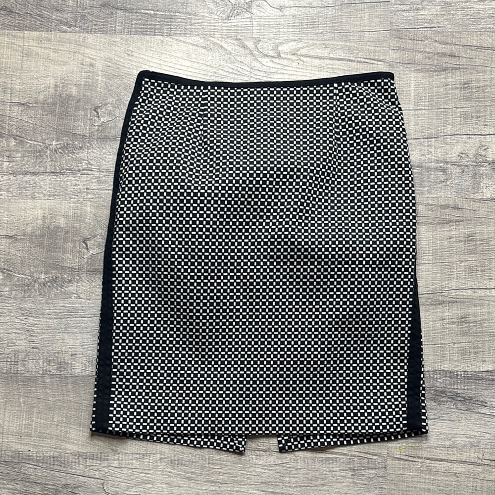 White House Black Market Pencil Skirt